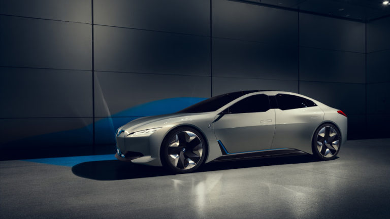 BMW i4