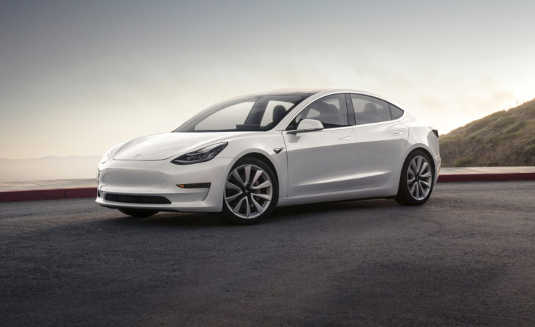 Base Tesla Model 3