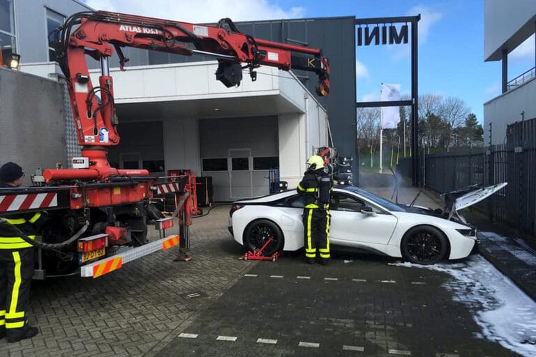 BMW i8 on fire in the Netherlands