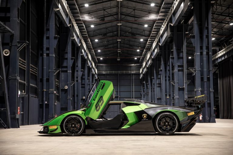 Lamborghini’s Carbon-Cage Essenza First to Meet FIA Hypercar Safety Regs