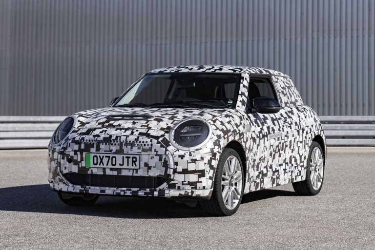 2023 Mini teaser | Photo: Mini