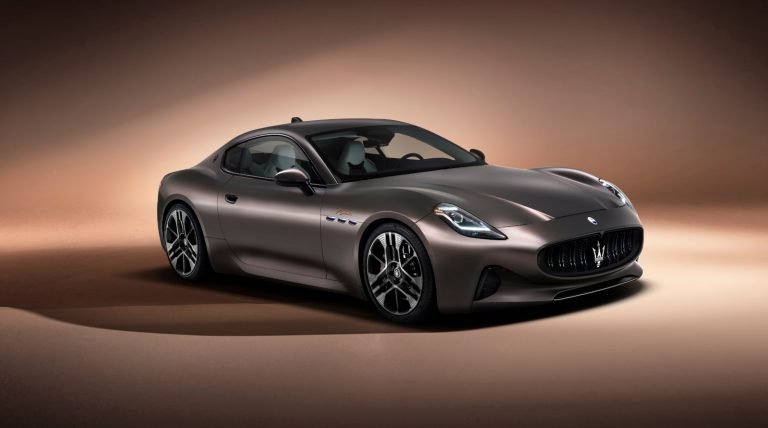 The Maserati GranTurismo Folgore Beats the Porsche Taycan to 100 km/h