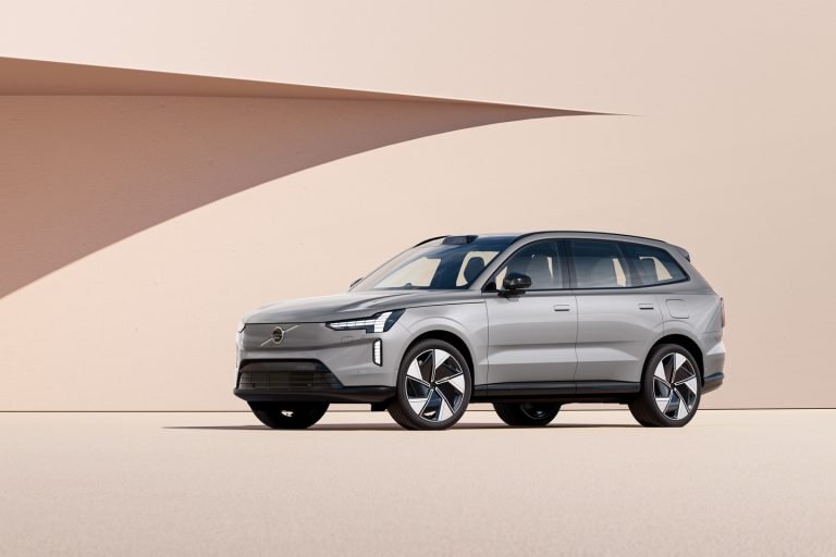 Volvo Cars Postpones EX90 Production to H1 2024