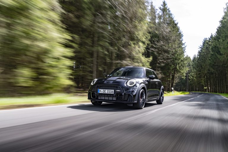 MINI Unveils Limited Edition John Cooper Works 1TO6: A Tribute to the Manual Transmission