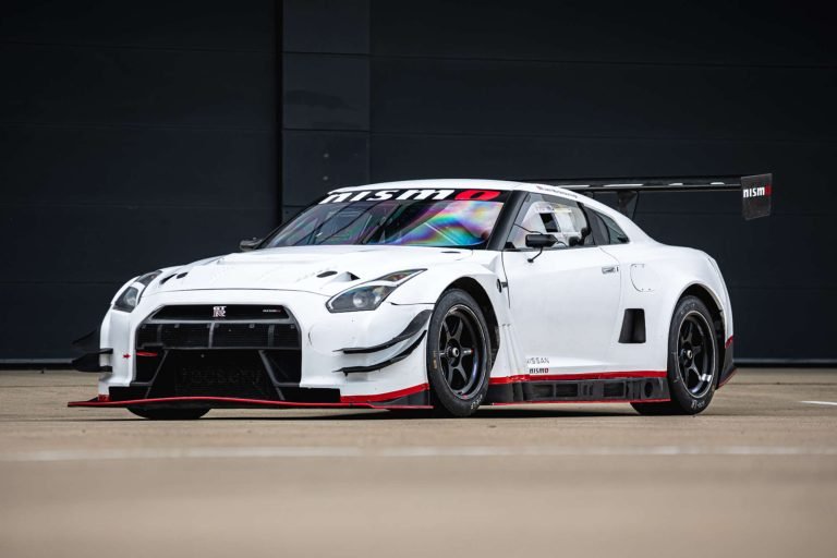 Nissan GT-R Nismo GT3 | Photo : Silverstone Auctions