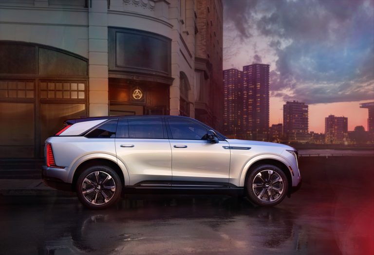 Long-Wheelbase Cadillac Escalade IQ Confirmed