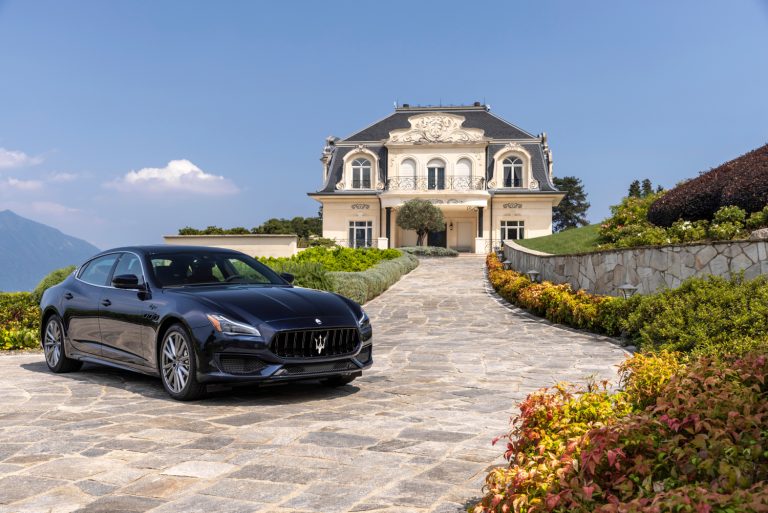 Maserati Bids Farewell to the V8 Engine with the Quattroporte Grand Finale