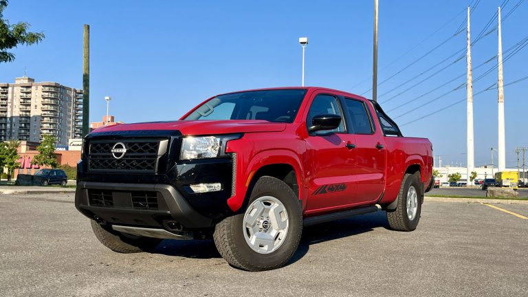 2024 Nissan Frontier Hardbody | Photo: Germain Goyer