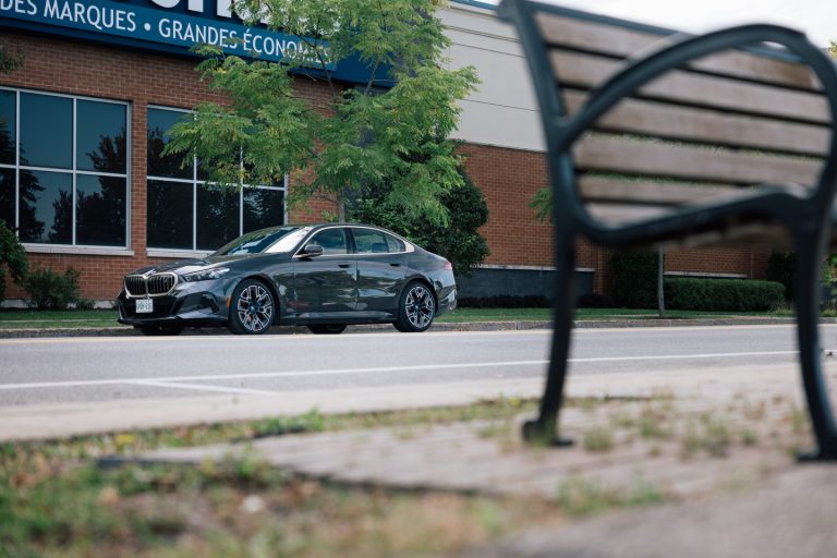 Should You Buy a 2025 BMW i5 xDrive40?