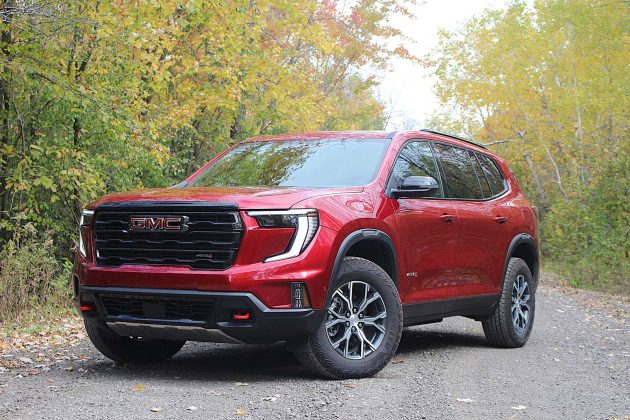 2024 GMC Acadia AT4