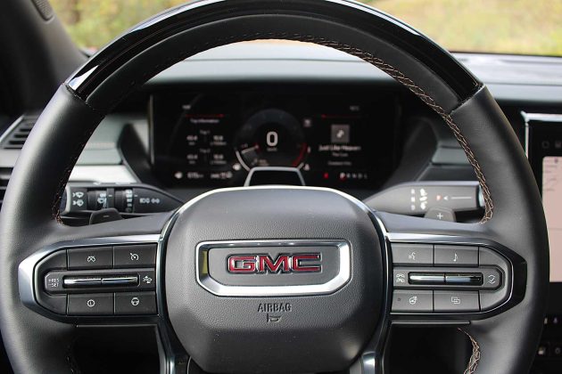 2024 GMC Acadia AT4
