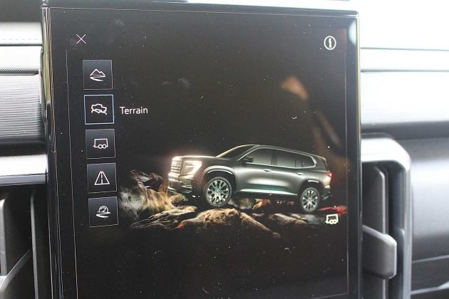 2024 GMC Acadia AT4