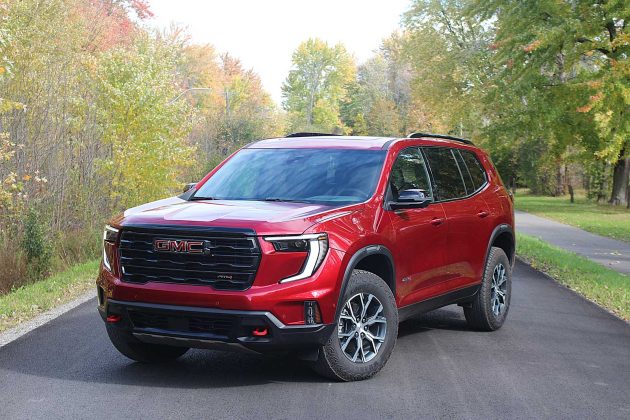 2024 GMC Acadia AT4