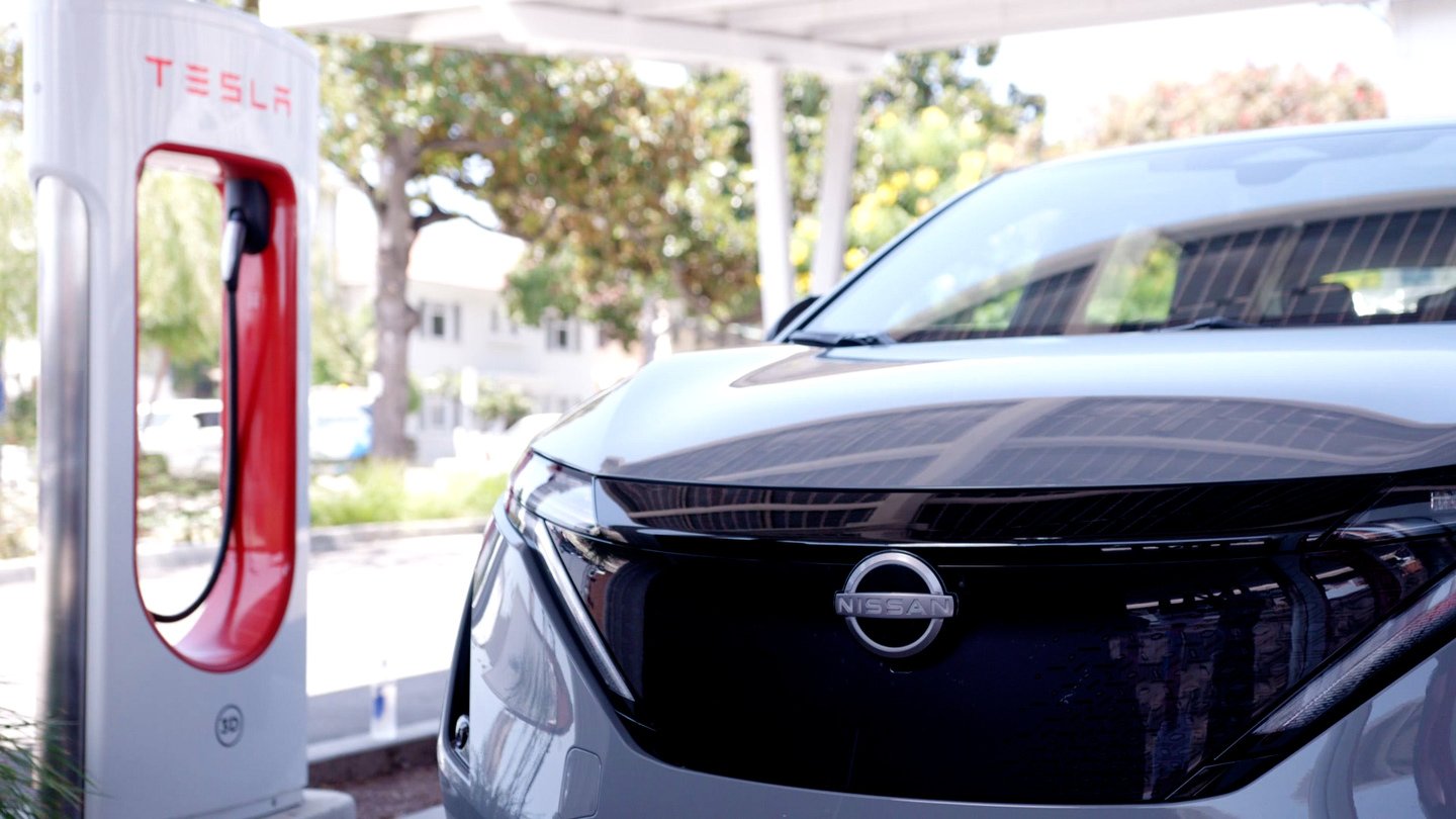 NISSAN ENERGY Charge Network adds access to 17,800 Tesla Superchargers