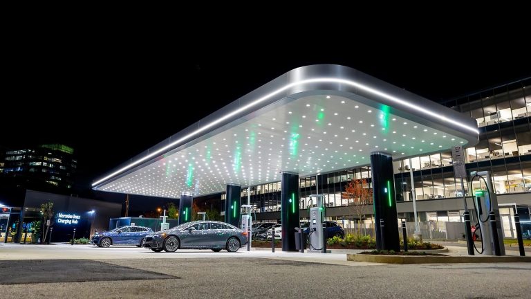 Mercedes-Benz to Expand High-Power EV Charging Network into Canada
