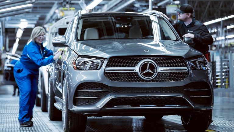 Mercedes Expands U.S. Production as Tariff Pressures Mount