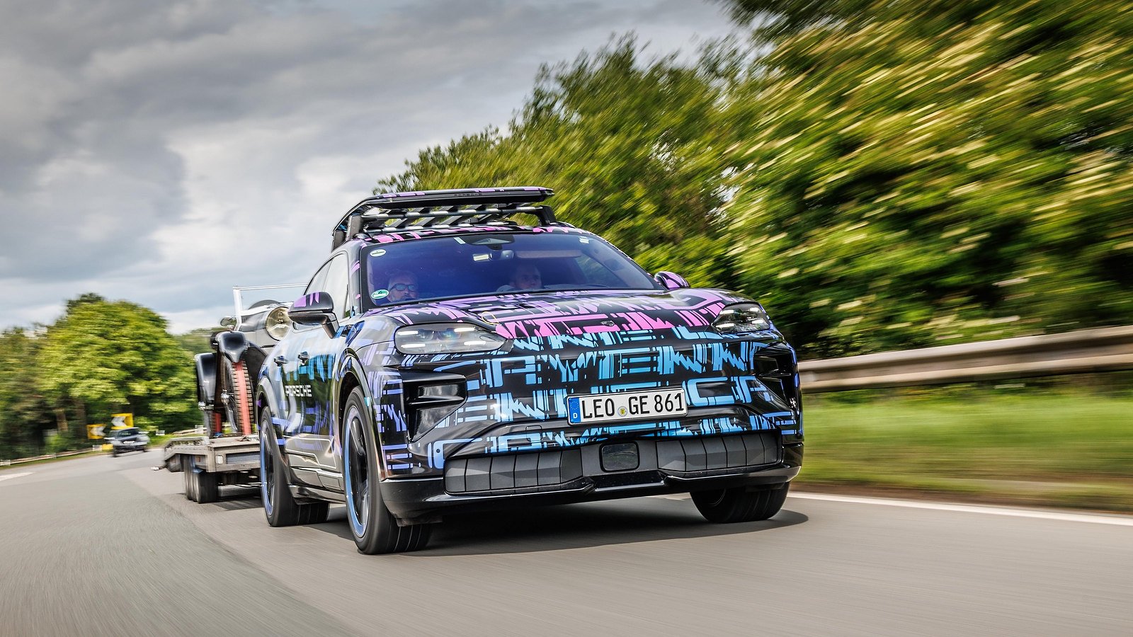 Camouflaged 2026 Porsche Cayenne Electric