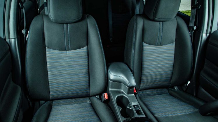 2025 Nissan LEAF