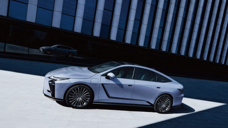 Toyota Moves Lexus ES Production Back to Japan as Kentucky Plant Prepares for Electrified Future
