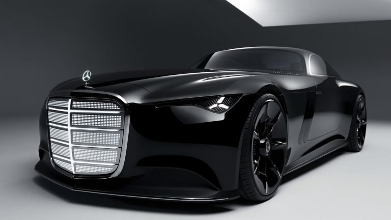 Mercedes-Benz Promises an Even Bigger IIluminated Grille with the Vision Iconic Concept
