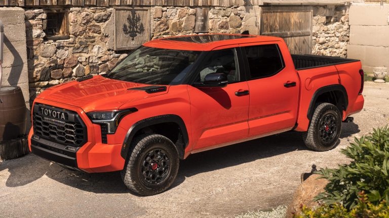 Toyota’s Rumoured F-150 Raptor Rival Could be Called the Tundra TRD Hammer