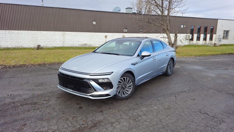 Review of the 2026 Hyundai Sonata Hybrid: For the Price, more than for the Heart