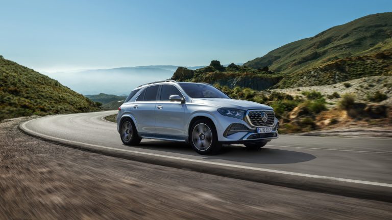 Mercedes-Benz Gives GLE Major Overhaul with MB.OS and Revised Powertrains