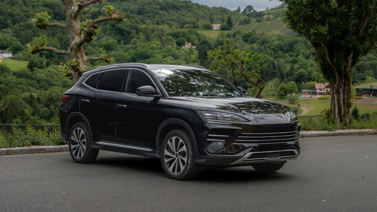Forbidden Fruit: 2026 BYD Seal U DM-i Design AWD – The Plug-In Hybrid Canada Might Actually Understand