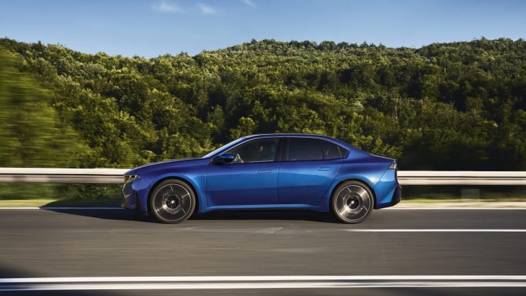 BMW i3 Covers 1,213 KM in China Endurance Test