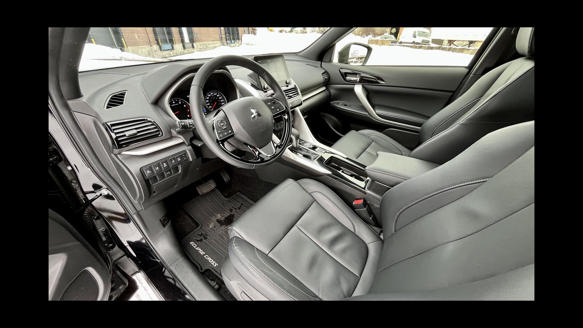 2024 Mitsubishi Eclipse Cross | Photo: Germain Goyer 2024 Mitsubishi Eclipse Cross | Photo: Germain Goyer