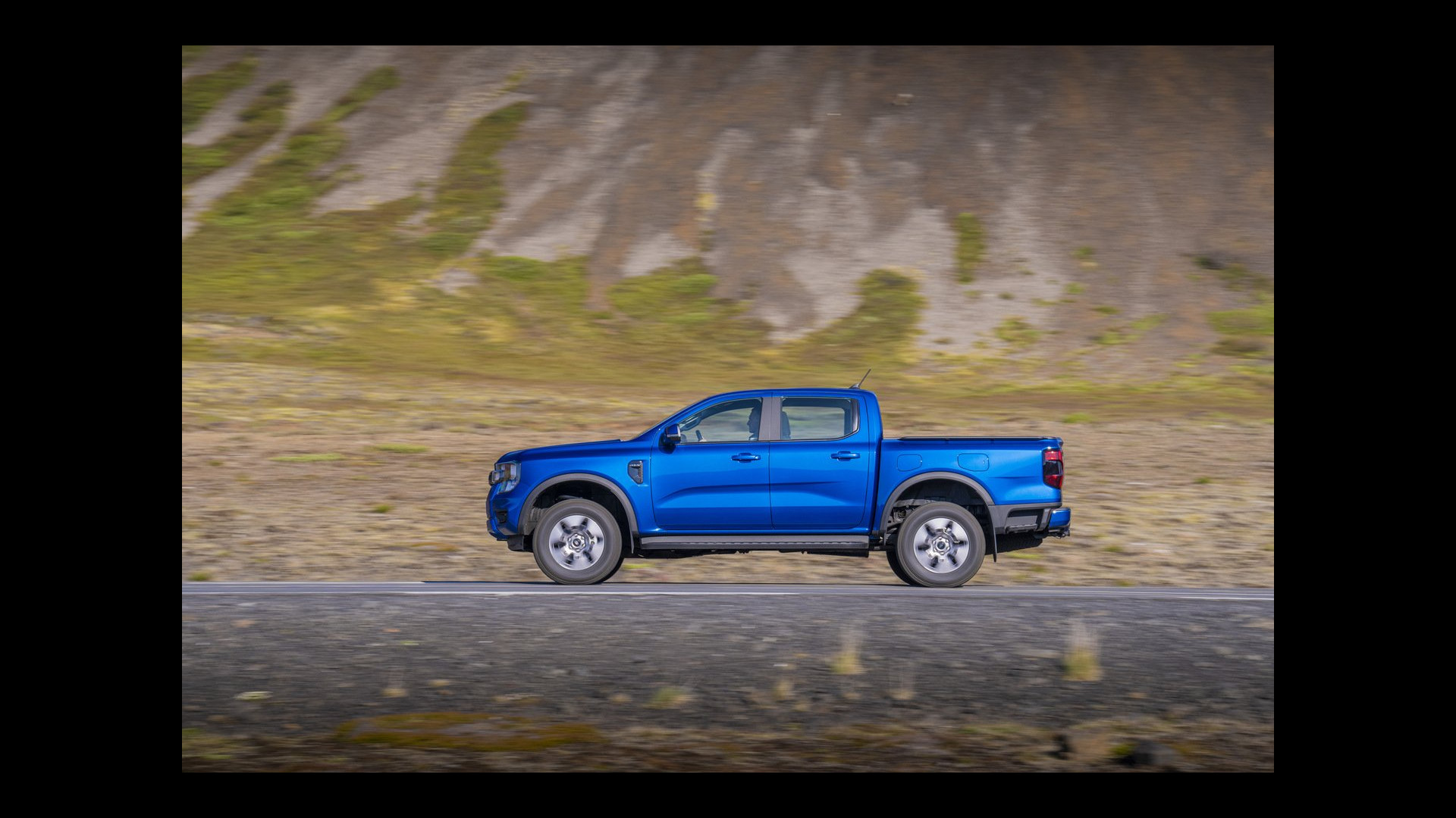 2025 Ford Ranger XLT PHEV | Photo: Ford